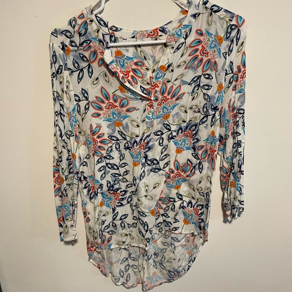 Pale Sky Floral Blouse